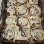 Cinnabon cinnamon roll